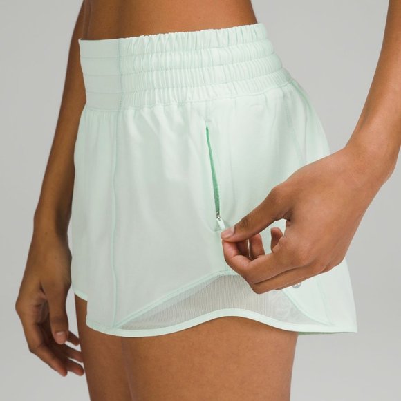 Lululemon Hotty Hot High-Rise Lined Short 2.5" - Picture 5 of 9